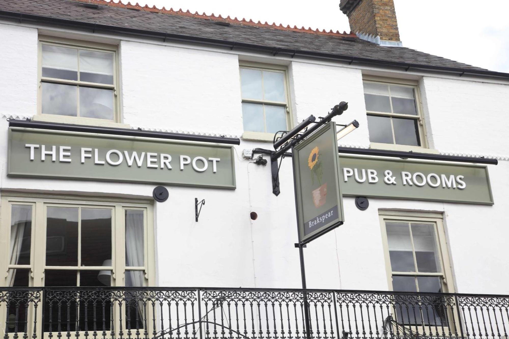 Flower Pot Hotel Sunbury-on-Thames Exteriér fotografie